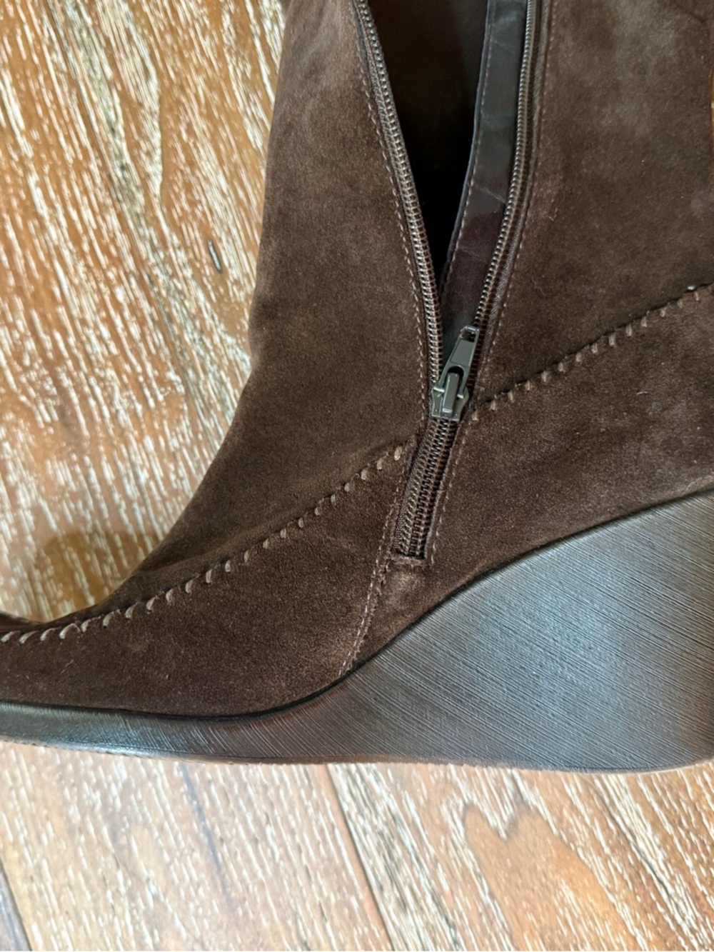 Aerosoles Brown Suede Gather Round Zip up Riding Boots / Women’s Size 9.5 - Picture 4 of 8